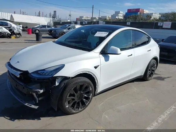 5YJYGDEEXMF240528 2021 TESLA MODEL Y - Image 2