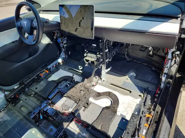 5YJYGDEEXMF240688 2021 TESLA MODEL Y - Image 8