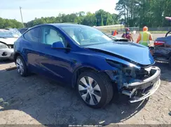 5YJYGDEEXMF243607 2021 TESLA MODEL Y