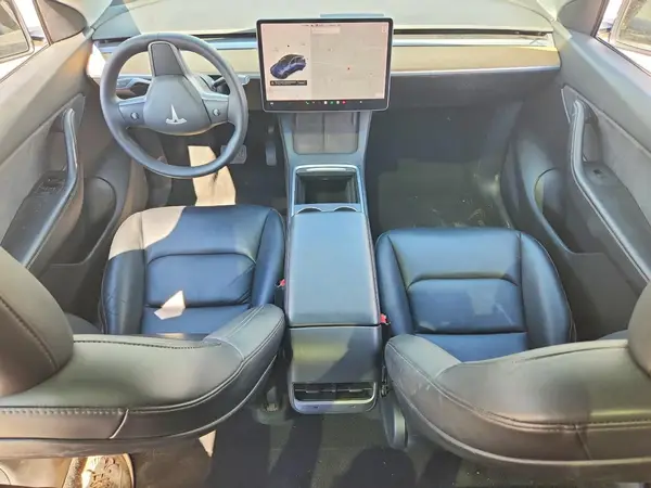 5YJYGDEEXMF244529 2021 TESLA MODEL Y - Image 8