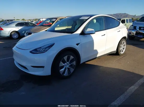 5YJYGDEEXMF255255 2021 TESLA MODEL Y - Image 2