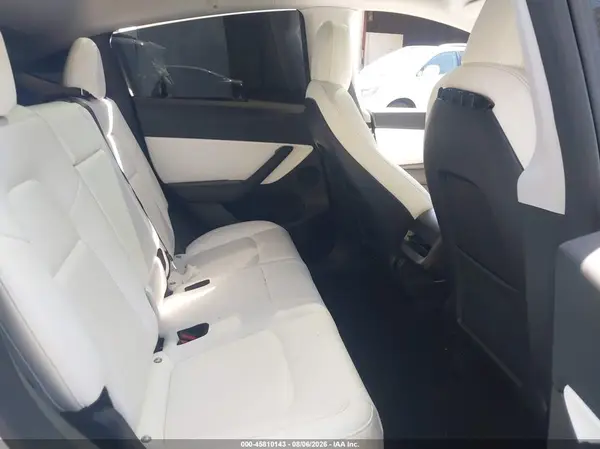 5YJYGDEEXMF257927 2021 TESLA MODEL Y - Image 8