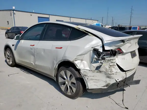 5YJYGDEEXMF262593 2021 TESLA MODEL Y - Image 2