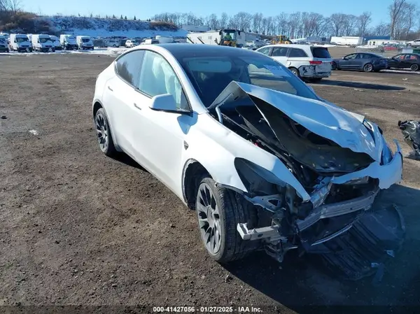 5YJYGDEEXMF262755 2021 TESLA MODEL Y - Image 1