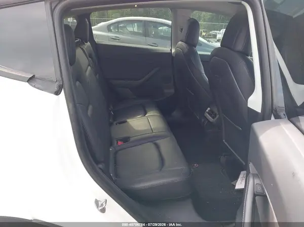 5YJYGDEEXMF266742 2021 TESLA MODEL Y - Image 8