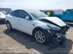 5YJYGDEEXMF279586 2021 TESLA MODEL Y