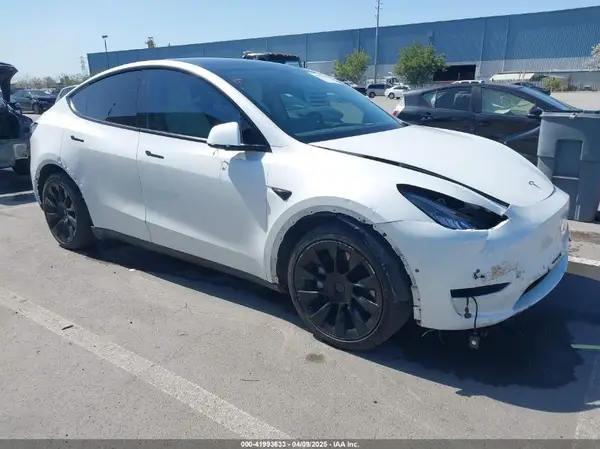 5YJYGDEEXMF280480 2021 TESLA MODEL Y - Image 1