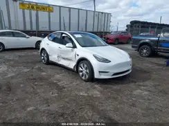 5YJYGDEEXMF283914 2021 TESLA MODEL Y