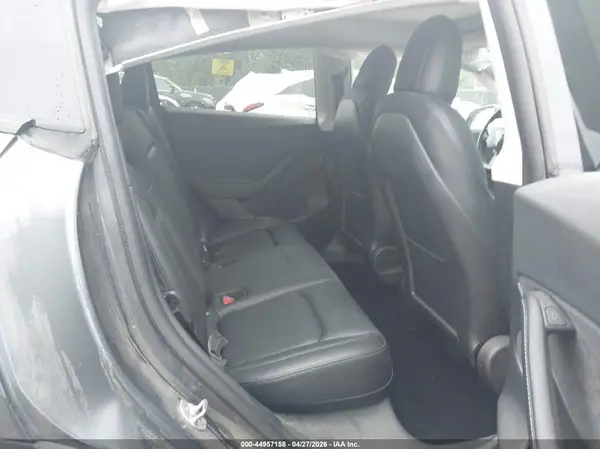 5YJYGDEEXMF286943 2021 TESLA MODEL Y - Image 8