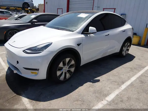 5YJYGDEEXMF287428 2021 TESLA MODEL Y - Image 2