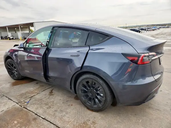 5YJYGDEEXMF287686 2021 TESLA MODEL Y - Image 2