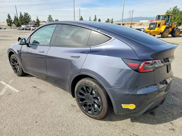 5YJYGDEEXMF295464 2021 TESLA MODEL Y - Image 2
