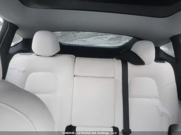 5YJYGDEEXMF299921 2021 TESLA MODEL Y - Image 8