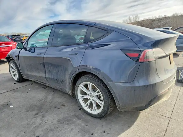 5YJYGDEEXMF300114 2021 TESLA MODEL Y - Image 2