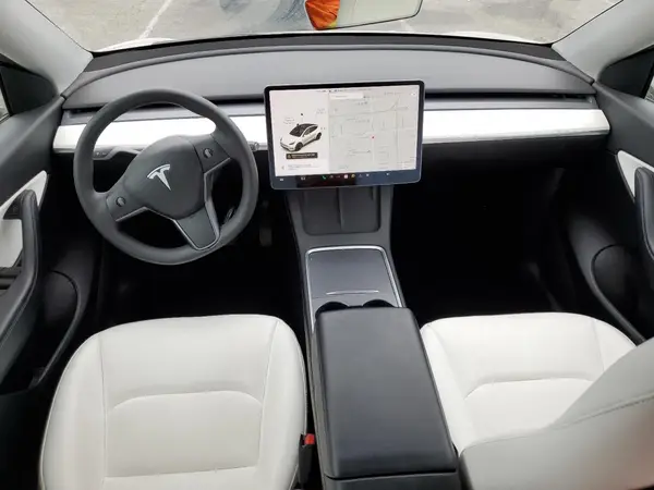 5YJYGDEEXMF300436 2021 TESLA MODEL Y - Image 8