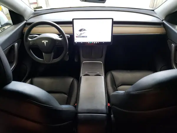 5YJYGDEEXMF302400 2021 TESLA MODEL Y - Image 8