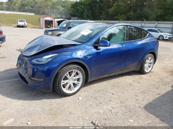 5YJYGDEEXMF303644 2021 TESLA MODEL Y - Image 2
