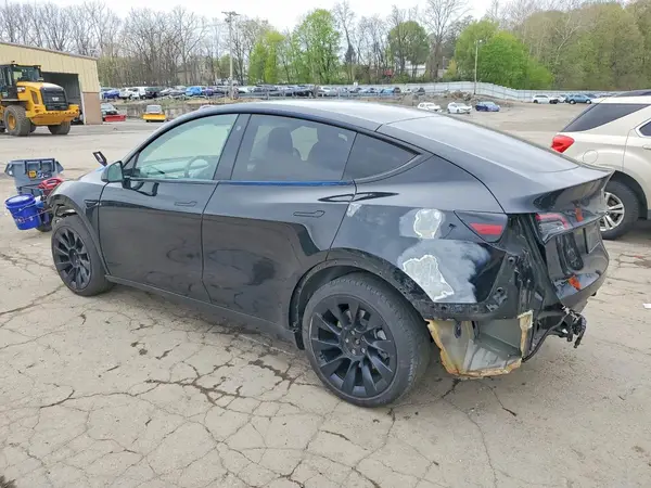 5YJYGDEEXMF303742 2021 TESLA MODEL Y - Image 2