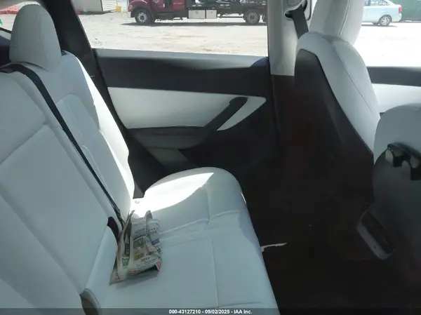5YJYGDEEXMF311629 2021 TESLA MODEL Y - Image 8