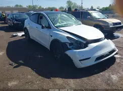 5YJYGDEF0MF076263 2021 TESLA MODEL Y