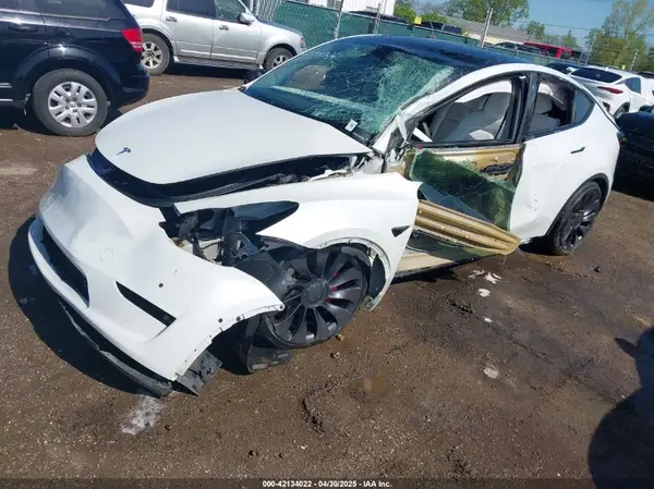 5YJYGDEF0MF076263 2021 TESLA MODEL Y - Image 2