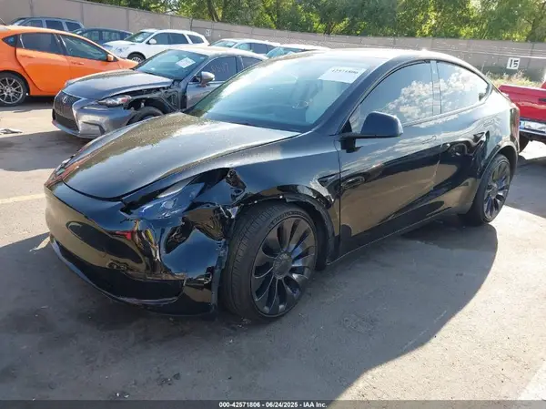 5YJYGDEF0MF137224 2021 TESLA MODEL Y - Image 2