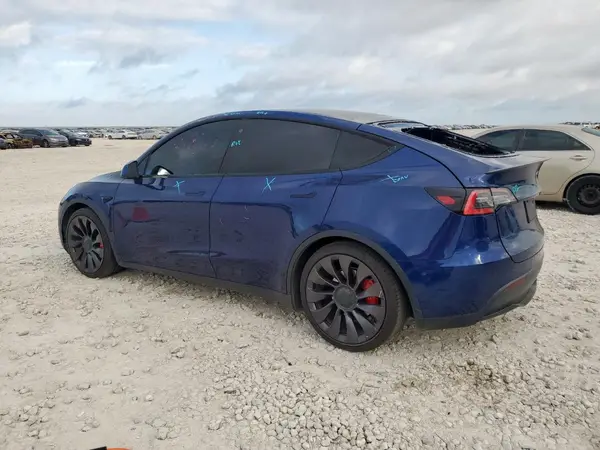 5YJYGDEF0MF137627 2021 TESLA MODEL Y - Image 2