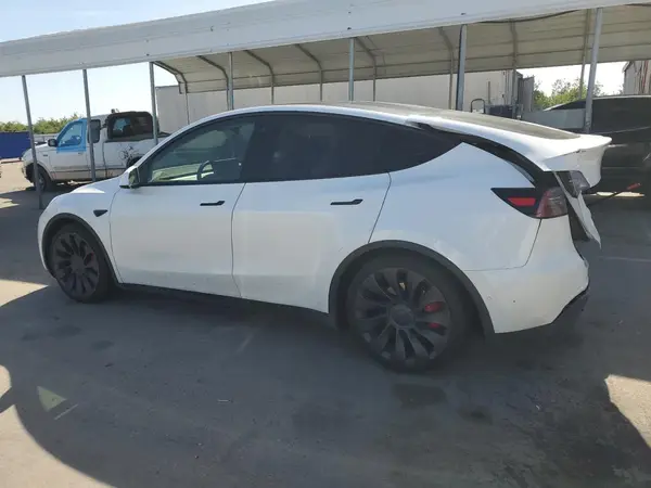 5YJYGDEF0MF196970 2021 TESLA MODEL Y - Image 2