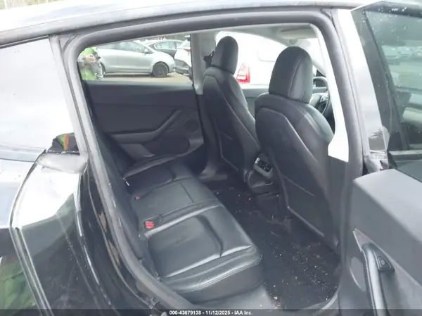 5YJYGDEF0MF201505 2021 TESLA MODEL Y - Image 8