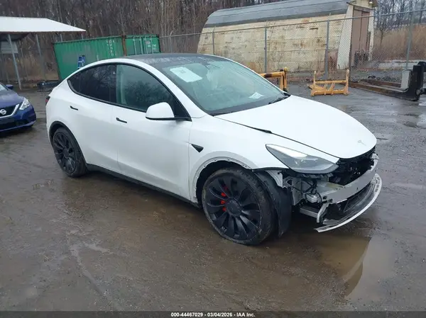 5YJYGDEF0MF209832 2021 TESLA MODEL Y - Image 1