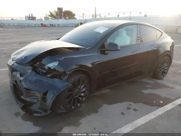 5YJYGDEF0MF215839 2021 TESLA MODEL Y - Image 2