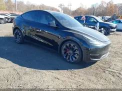 5YJYGDEF0MF215890 2021 TESLA MODEL Y