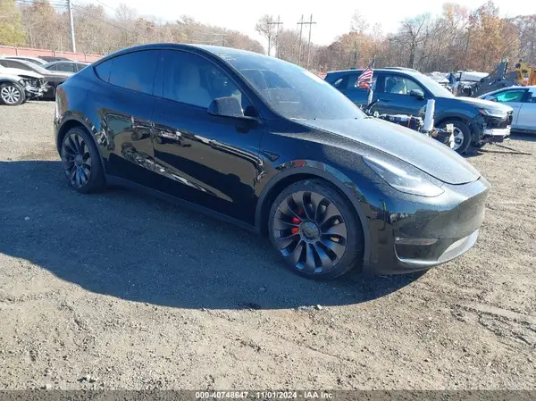 5YJYGDEF0MF215890 2021 TESLA MODEL Y - Image 1