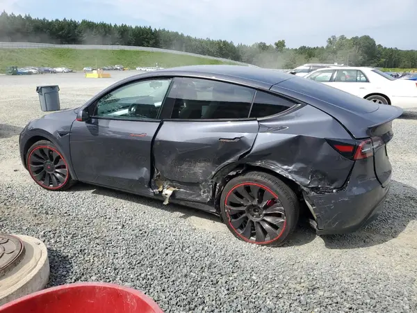 5YJYGDEF0MF230356 2021 TESLA MODEL Y - Image 2