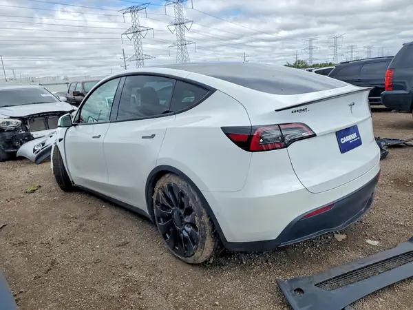 5YJYGDEF0MF239977 2021 TESLA MODEL Y - Image 2