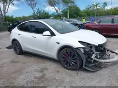 5YJYGDEF0MF240238 2021 TESLA MODEL Y