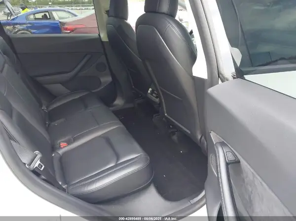 5YJYGDEF0MF240238 2021 TESLA MODEL Y - Image 8