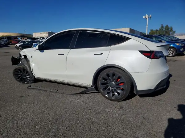 5YJYGDEF1LF011923 2020 TESLA MODEL Y - Image 2