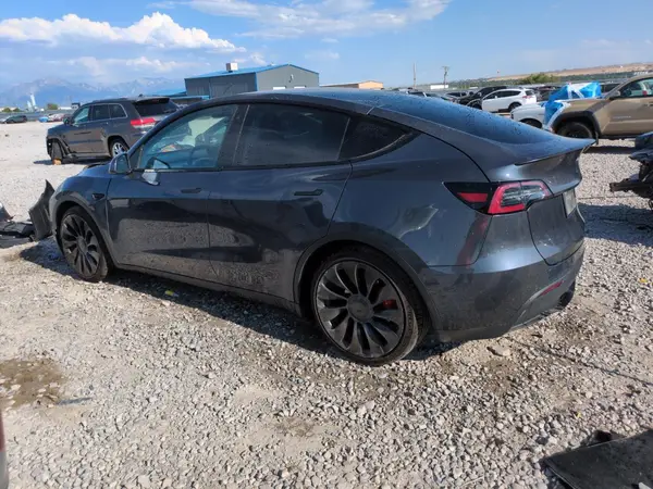 5YJYGDEF1LF013977 2020 TESLA MODEL Y - Image 2