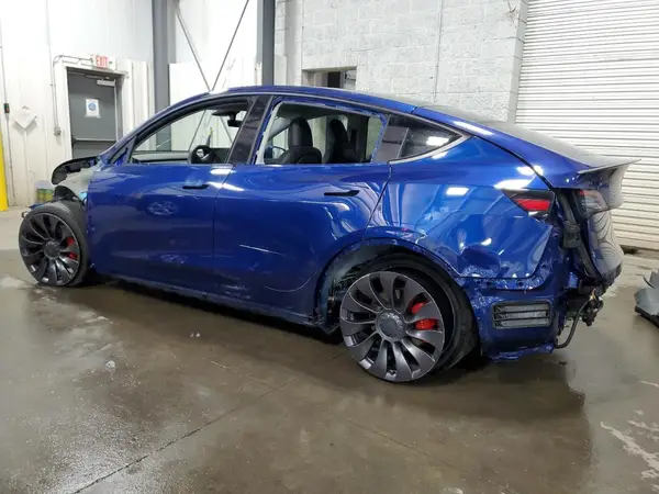 5YJYGDEF1LF035901 2020 TESLA MODEL Y - Image 2