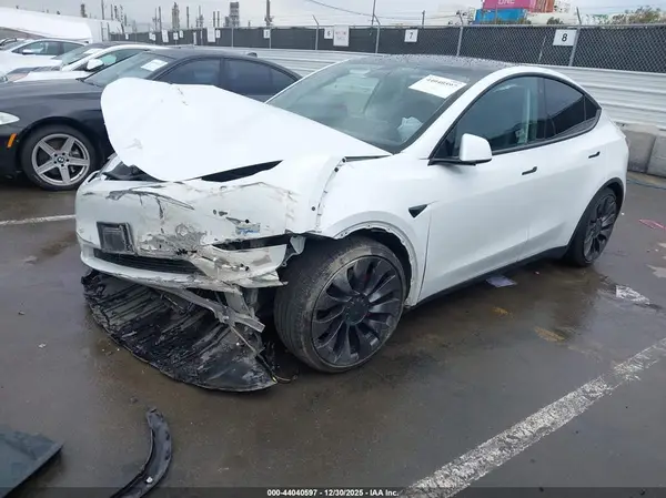 5YJYGDEF1MF072299 2021 TESLA MODEL Y - Image 2