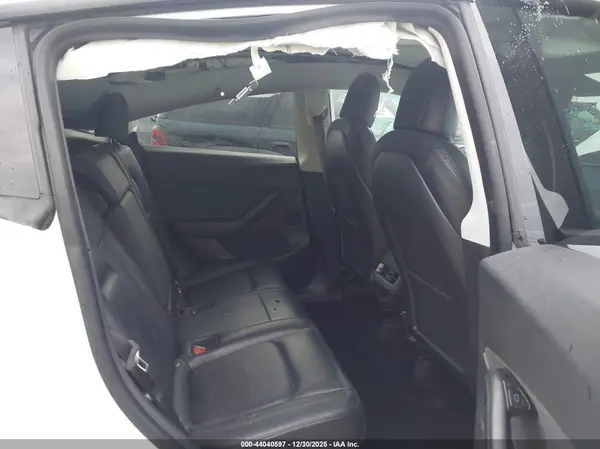 5YJYGDEF1MF072299 2021 TESLA MODEL Y - Image 8