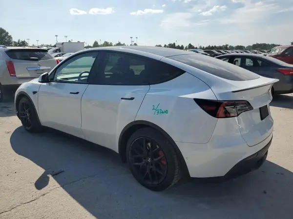 5YJYGDEF1MF079012 2021 TESLA MODEL Y - Image 2