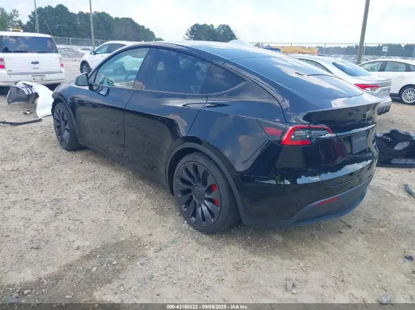 2021 TESLA MODEL Y IAAI lot 43168322 auction photo 3