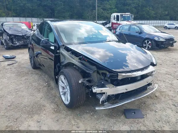 2021 TESLA MODEL Y IAAI lot 43168322 auction photo 6