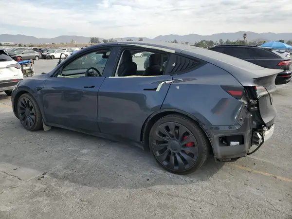 5YJYGDEF1MF157658 2021 TESLA MODEL Y - Image 2