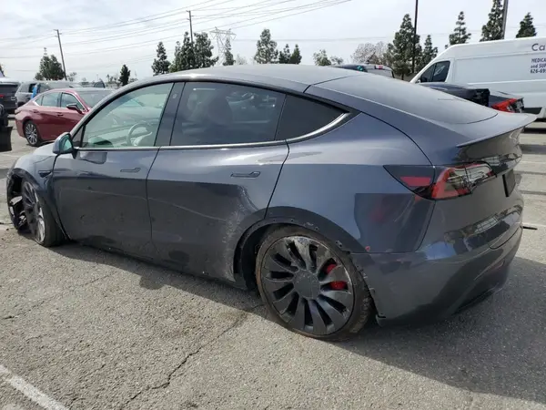 5YJYGDEF1MF197531 2021 TESLA MODEL Y - Image 2