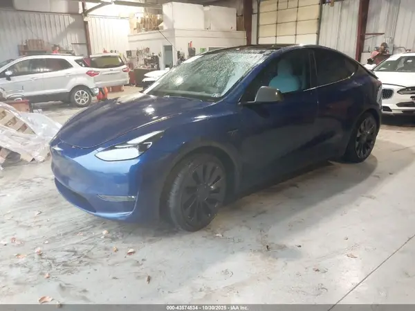 5YJYGDEF1MF201786 2021 TESLA MODEL Y - Image 2