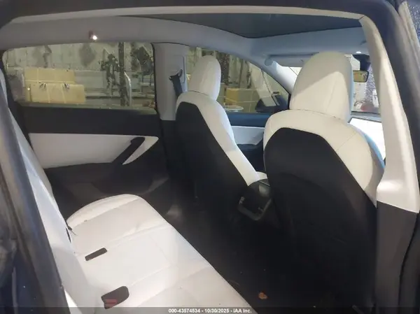 5YJYGDEF1MF201786 2021 TESLA MODEL Y - Image 8