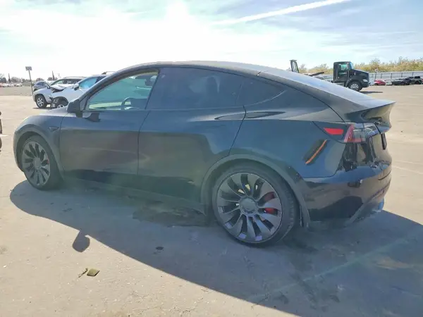 5YJYGDEF1MF201867 2021 TESLA MODEL Y - Image 2